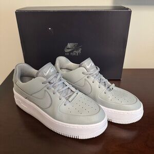 Nike Air Force 1 Sage Low Light Smoke Grey Size 9
